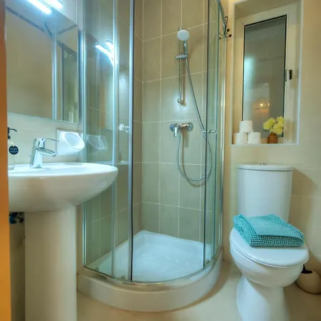 Apartment Spacious & Elegant 2 Bedrooms, 2 Bathrooms Dbor1-1 Pieta