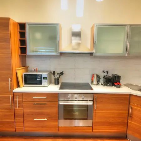 Apartment Spacious & Elegant 2 Bedrooms, 2 Bathrooms Dbor1-1 *