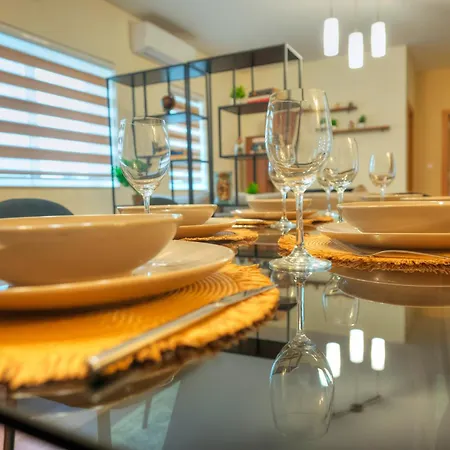 Spacious & Elegant 2 Bedrooms, 2 Bathrooms Dbor1-1 Apartment Pieta