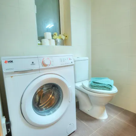Spacious & Elegant 2 Bedrooms, 2 Bathrooms Dbor1-1 Appartement *