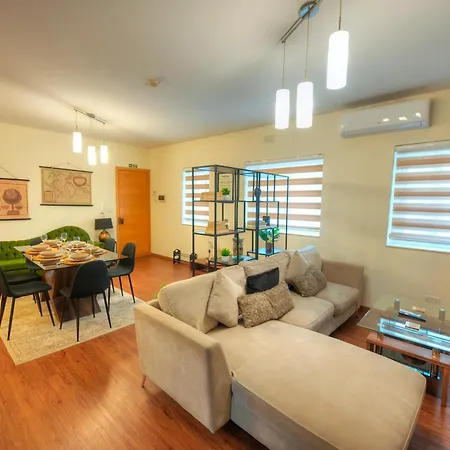 Spacious & Elegant 2 Bedrooms, 2 Bathrooms Dbor1-1 Appartement