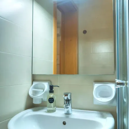 Spacious & Elegant 2 Bedrooms, 2 Bathrooms Dbor1-1 Appartement